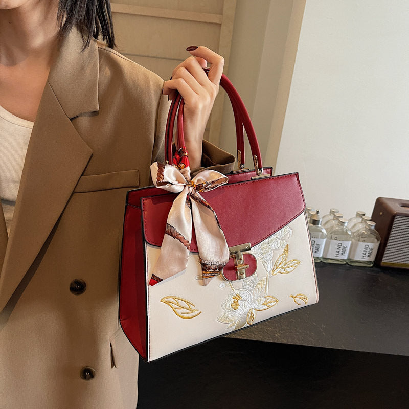 Women's Luxury Niche Design Chinese Style Embroidery Bags