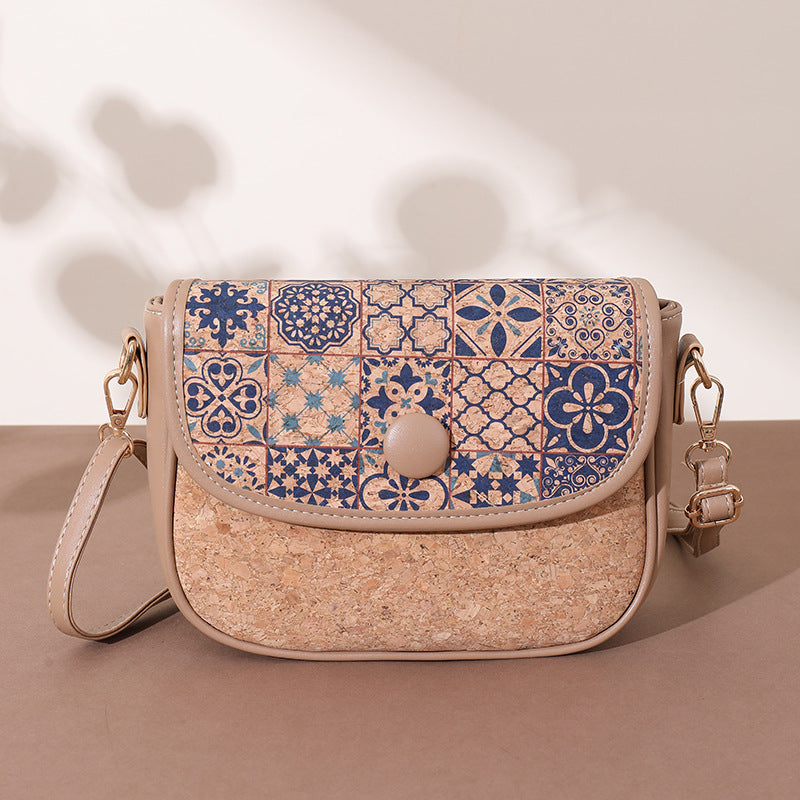 Women's Ethnic Style Pattern Cork Bark Wooden Lining Outer Simple Lightweight Women's Messenger Bag