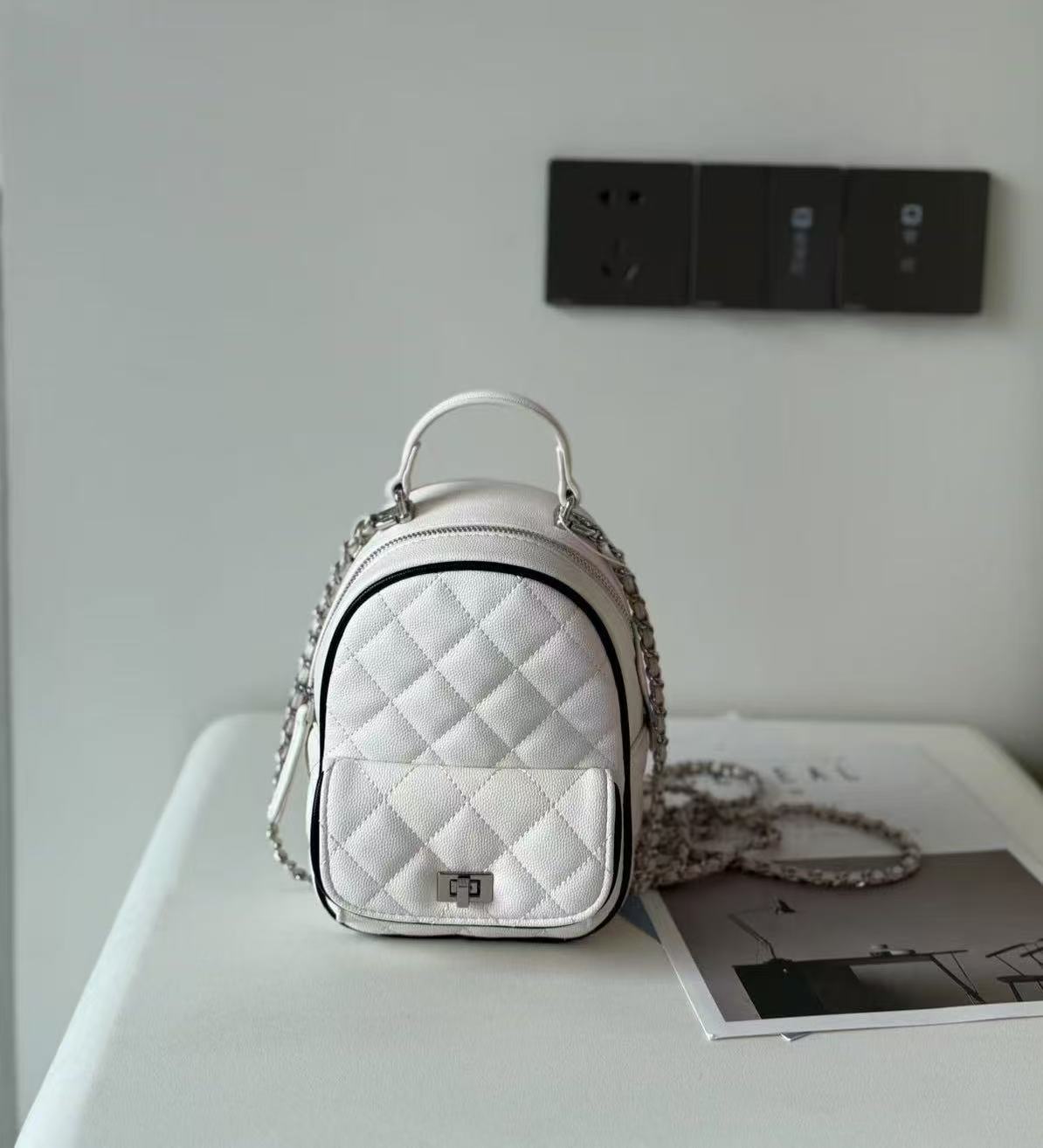 Women's High-grade Niche Rhombus Korean Fashion Chain Backpacks