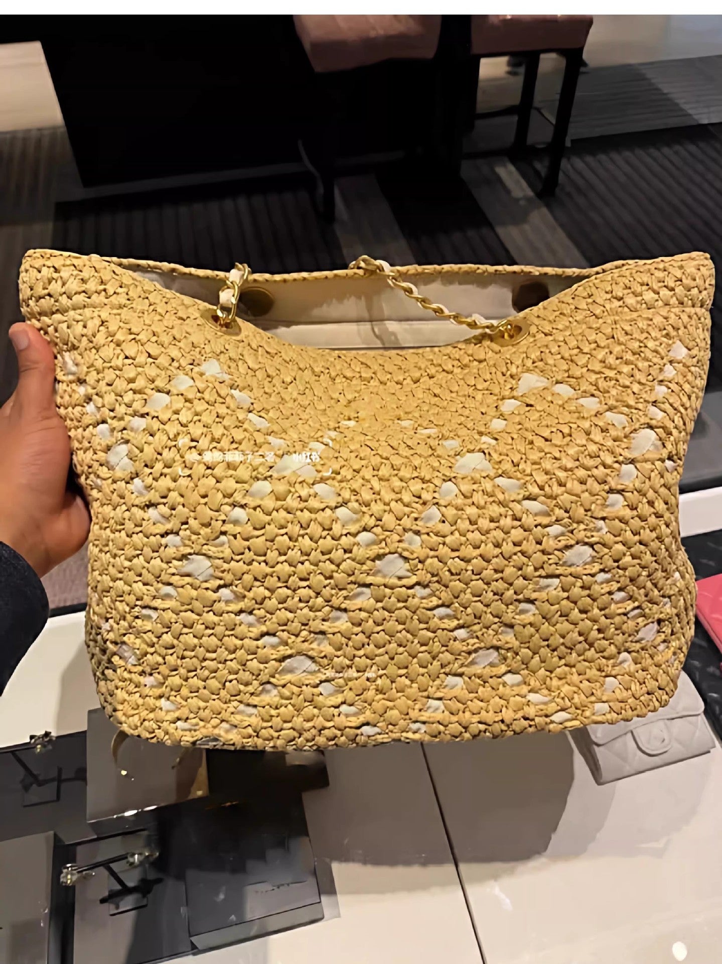 Women's Hand-woven Straw Classic Style Beach Underarm Women's Shoulder Bag