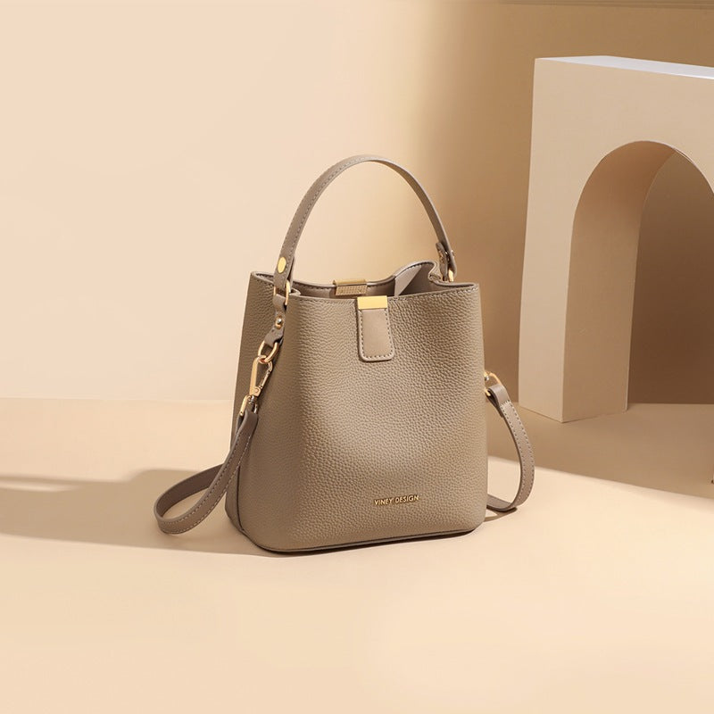 Women's Summer Genuine Leather High-grade Large Capacity Bags