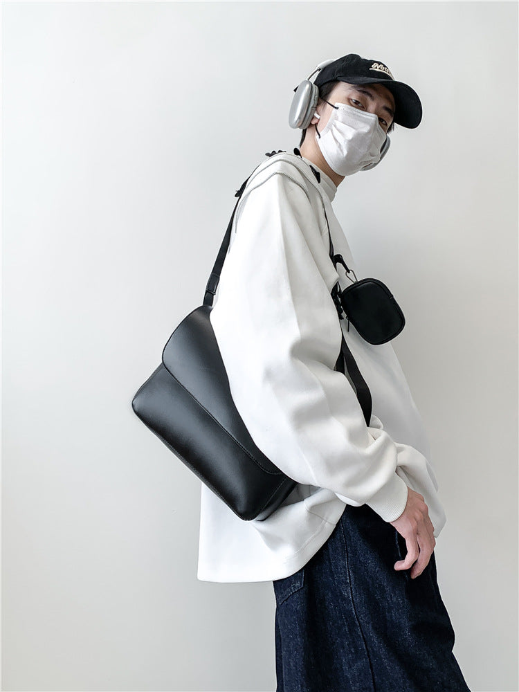 Men's Korean Street Unisex Style Simple Design Men's Messenger Bag