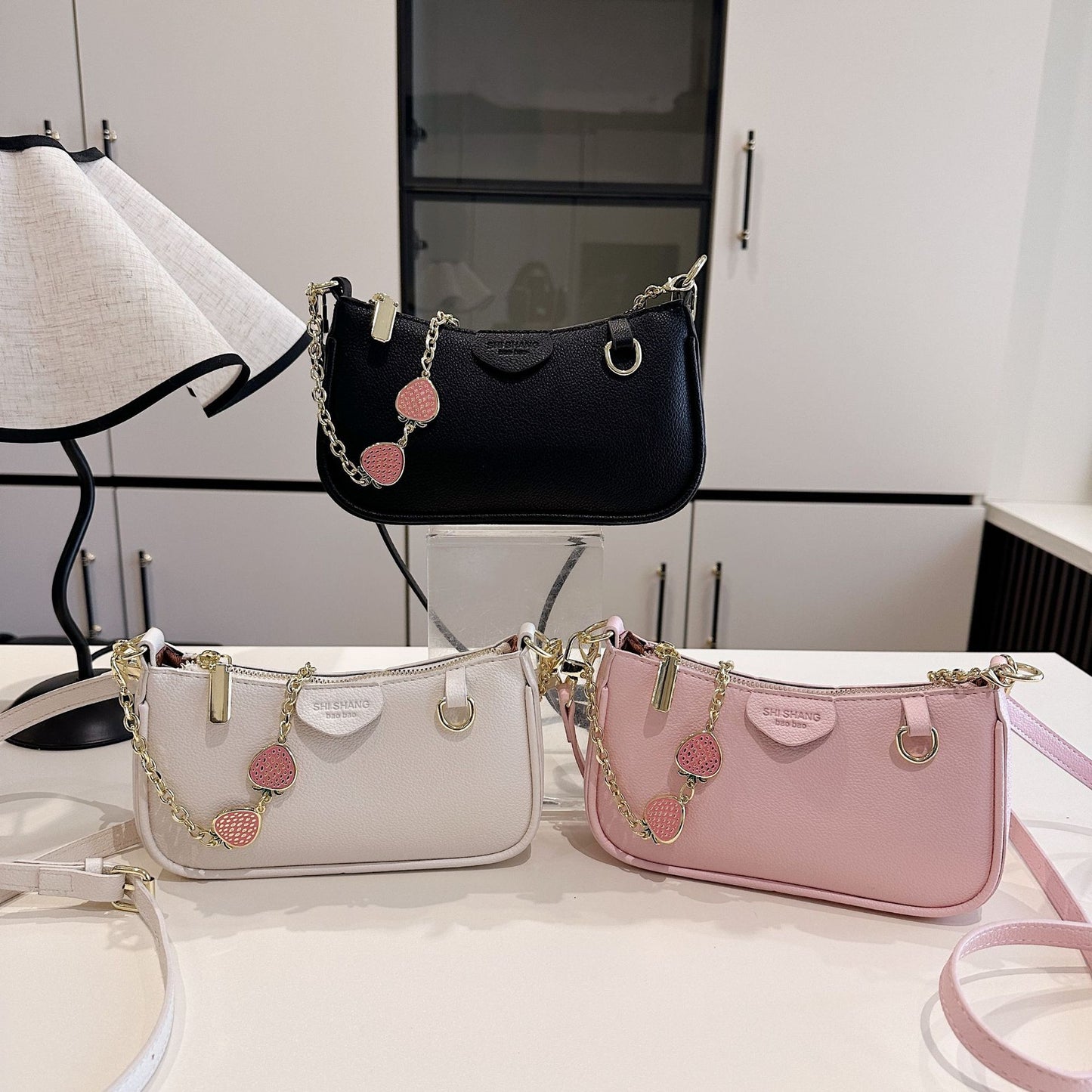 Design Chain Korean Style Fashion Simple Underarm Temperament Women's Shoulder Bag