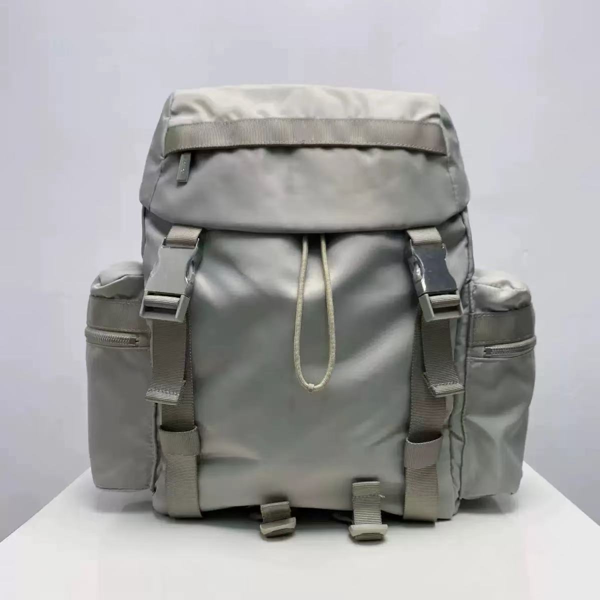 Lemon Mountain Climbing Large Capacity Waterproof Women's Backpack