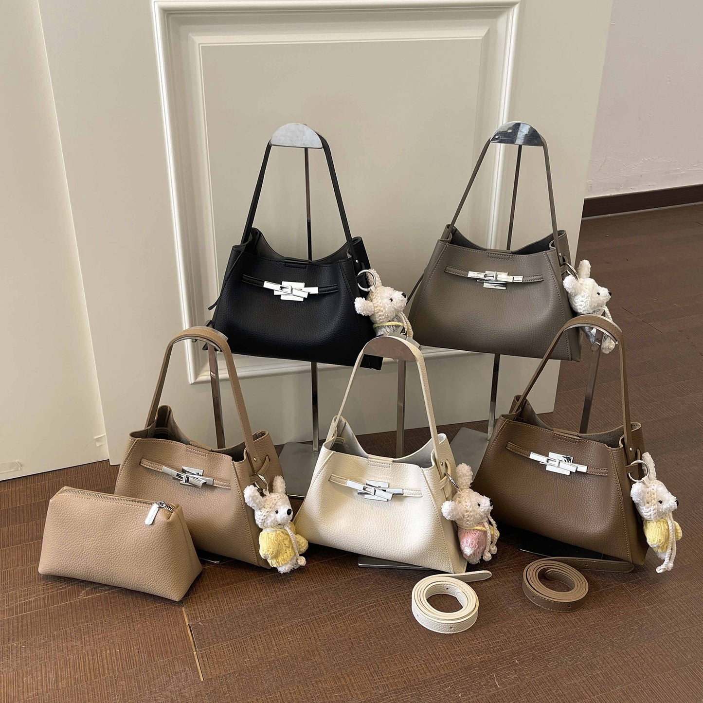 Simple Lychee Pattern Western Style Commuter Retro Personality Bucket Bag