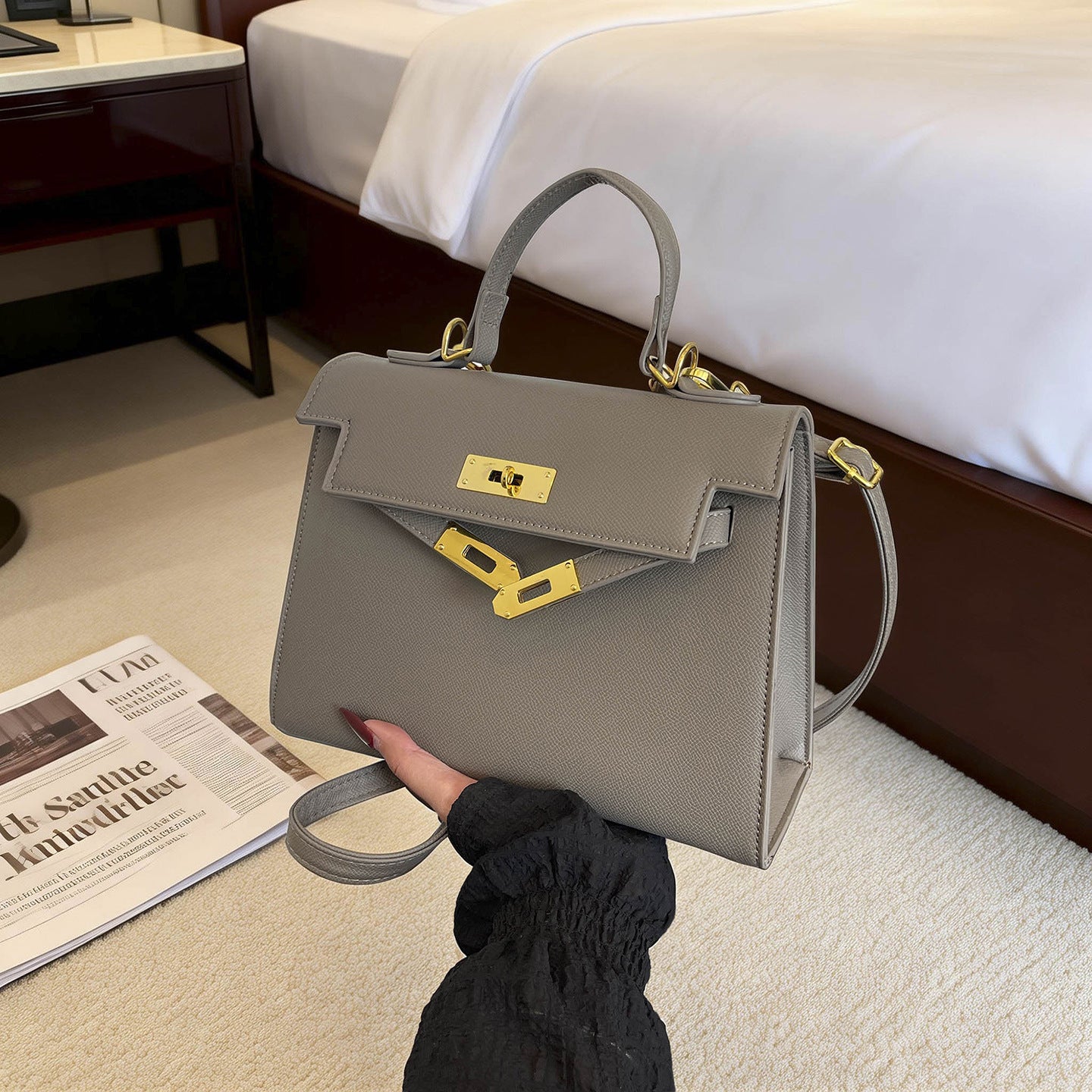 Women's High-grade French Style Light Luxury Kelly Women's Messenger Bag