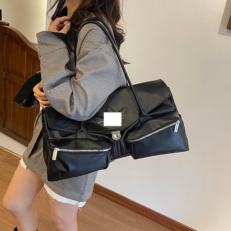 Three-leaf Unisex Underarm Versatile Large Capacity Bags