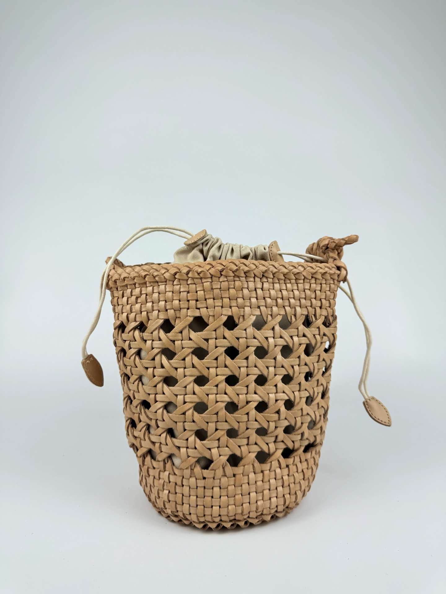 French Woven Vegetable Basket Layer Cowhide Bucket Bag