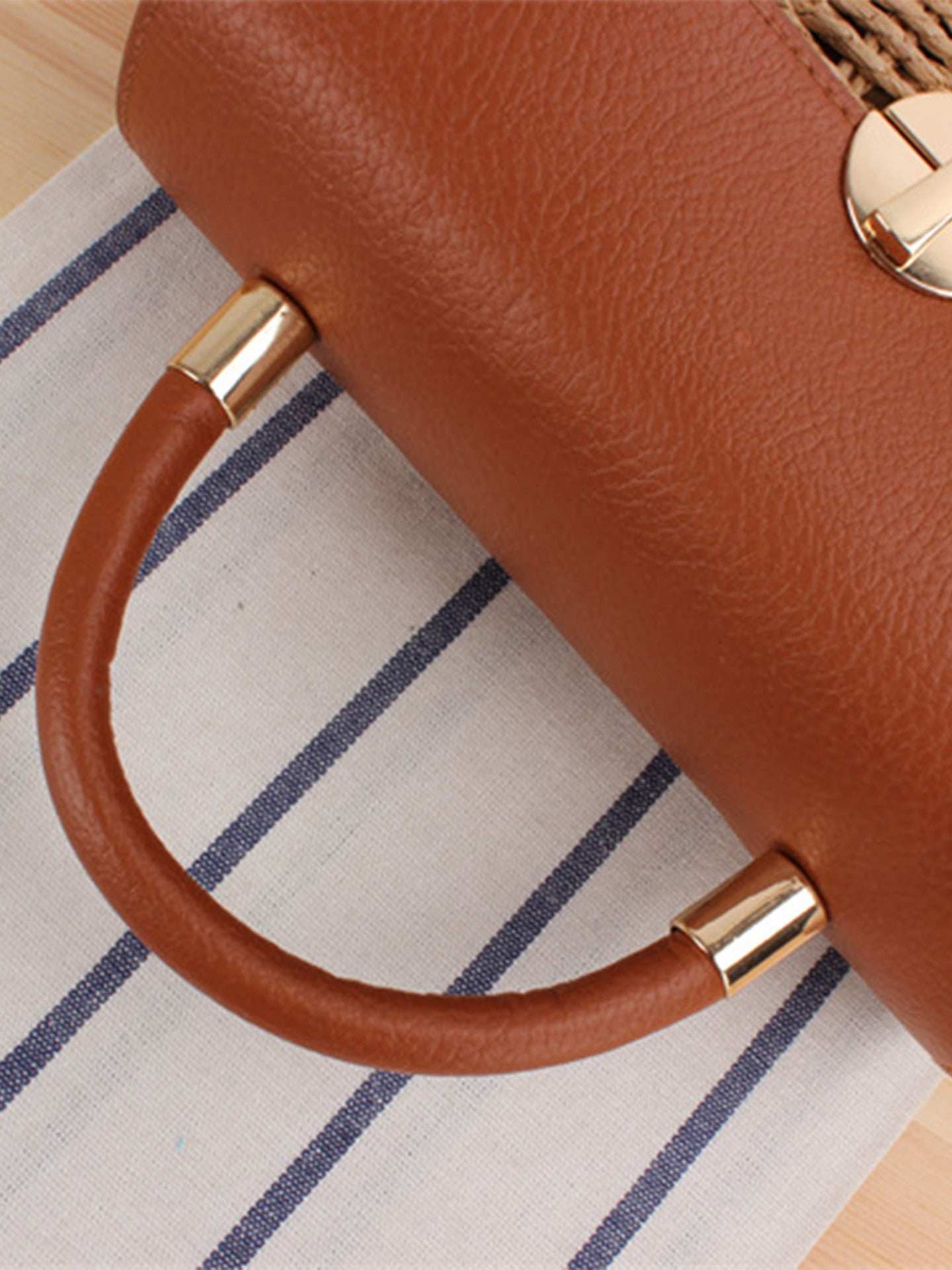 Niche Woven Stitching Leather Flip Box Women's Messenger Bag