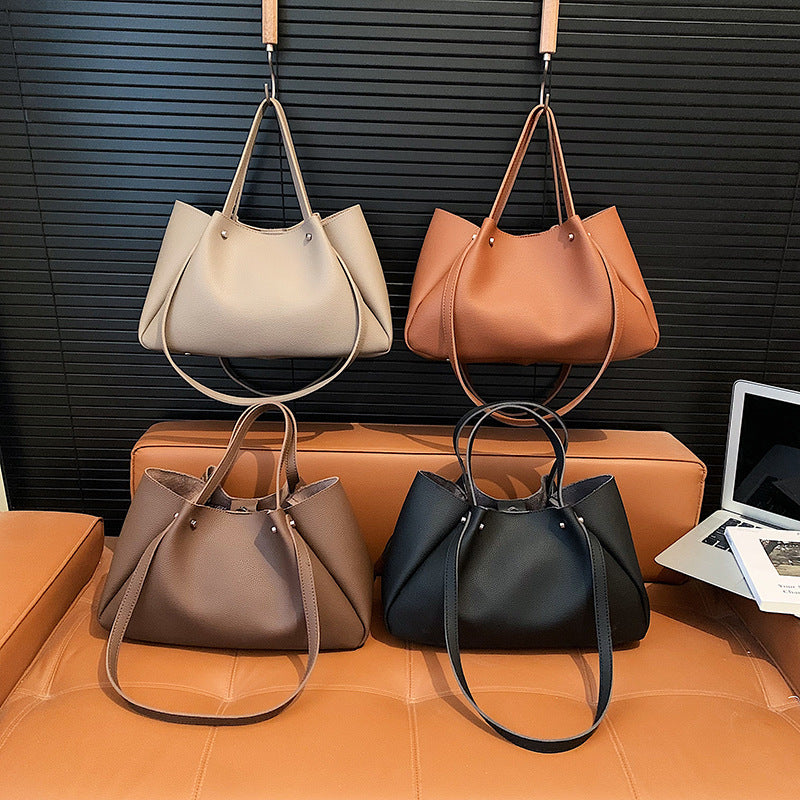 Women's Retro Large Capacity Commuter Hand-held Underarm Bag