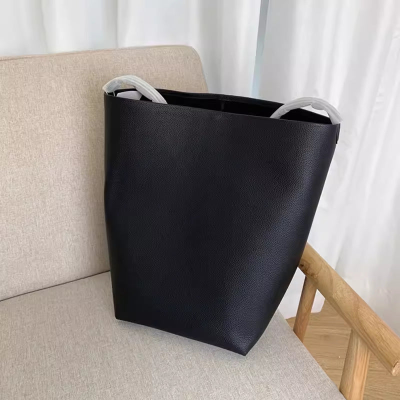 Women's Genuine Leather Large Capacity Commuter One Bucket Bag