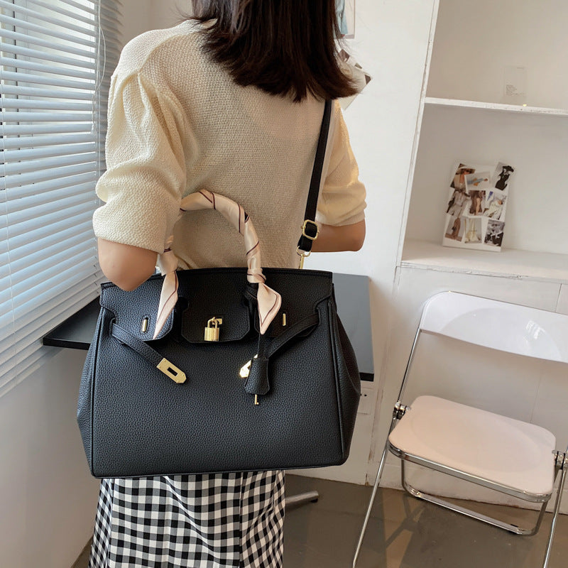 Slouchy Creative Women's Classic Platinum Kelly Women's Shoulder Bag