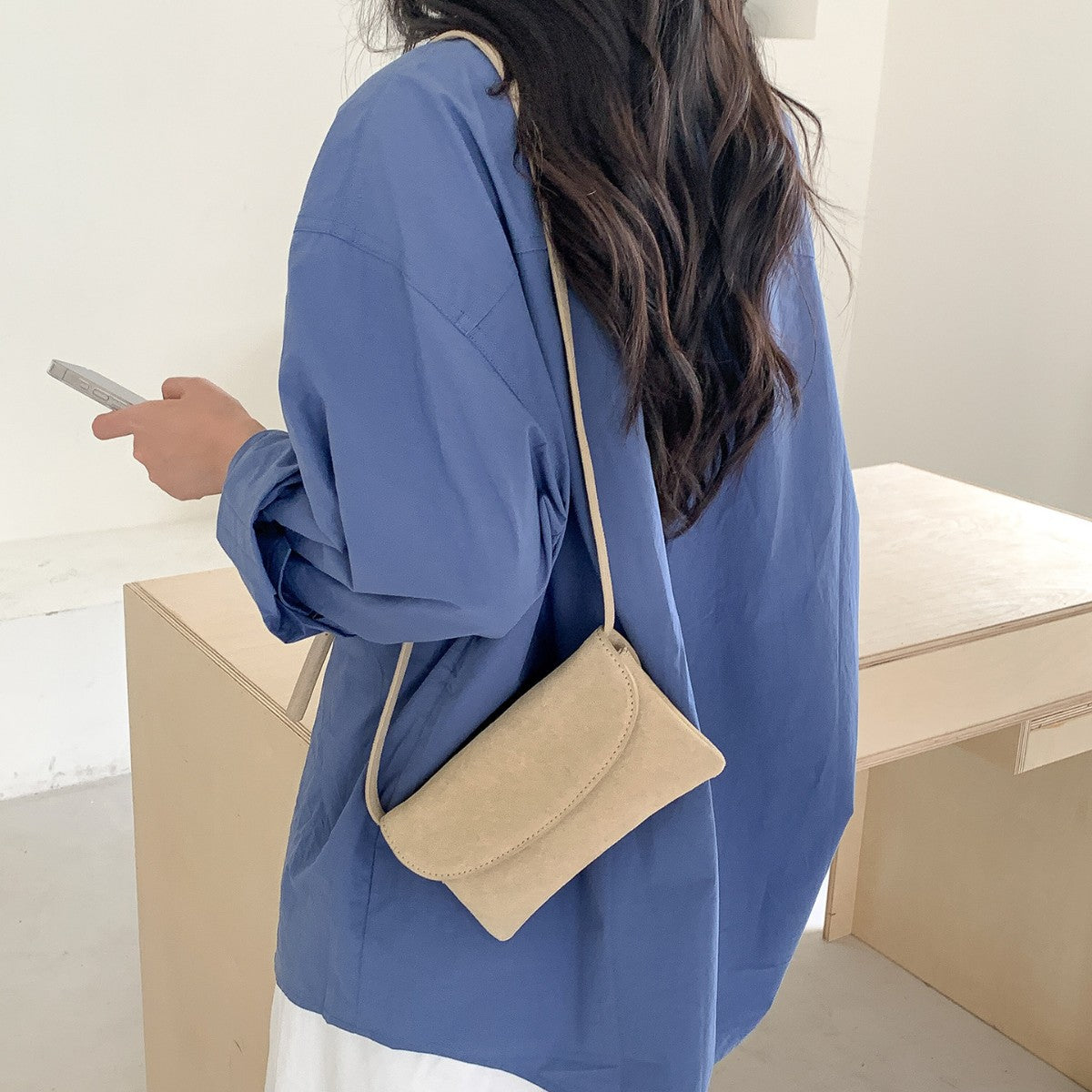 Women's Single Flip Magnetic Snap Suede Minority Simple Bags