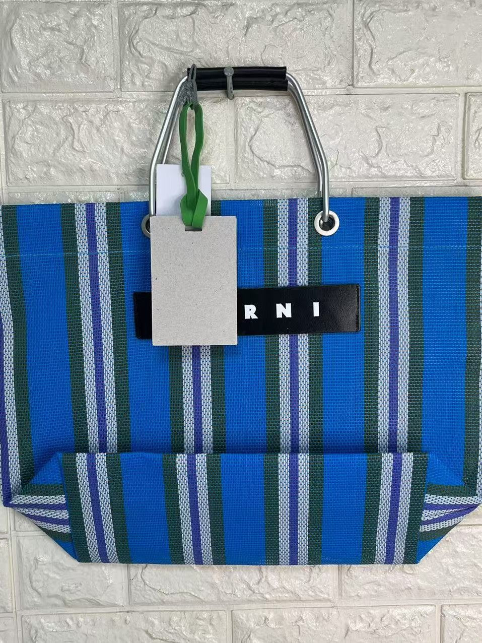 Women's Woven Aluminum Portable Straw Shopping Tote Bag