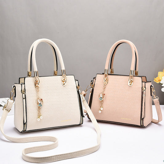 Women's Niche Fashion Large Capacity Portable Women's Shoulder Bag