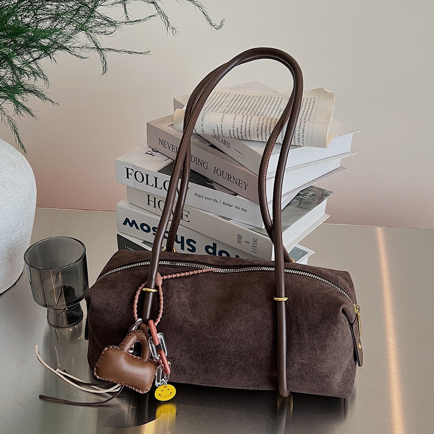 Women's Retro Minority Portable Commuter Fashion Suede Underarm Bag