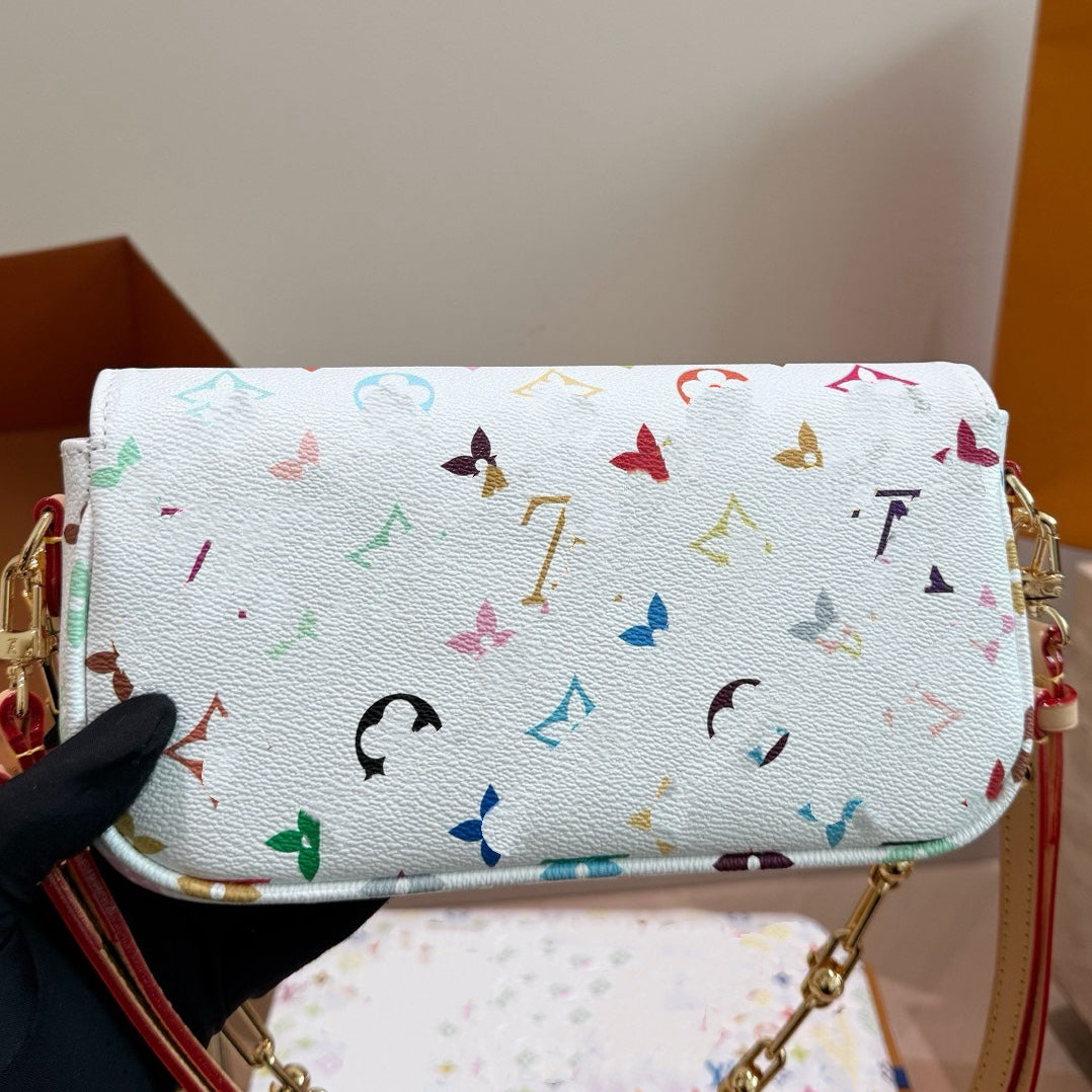 Women's High Textured White Three-color Printed Underarm Chain Bags