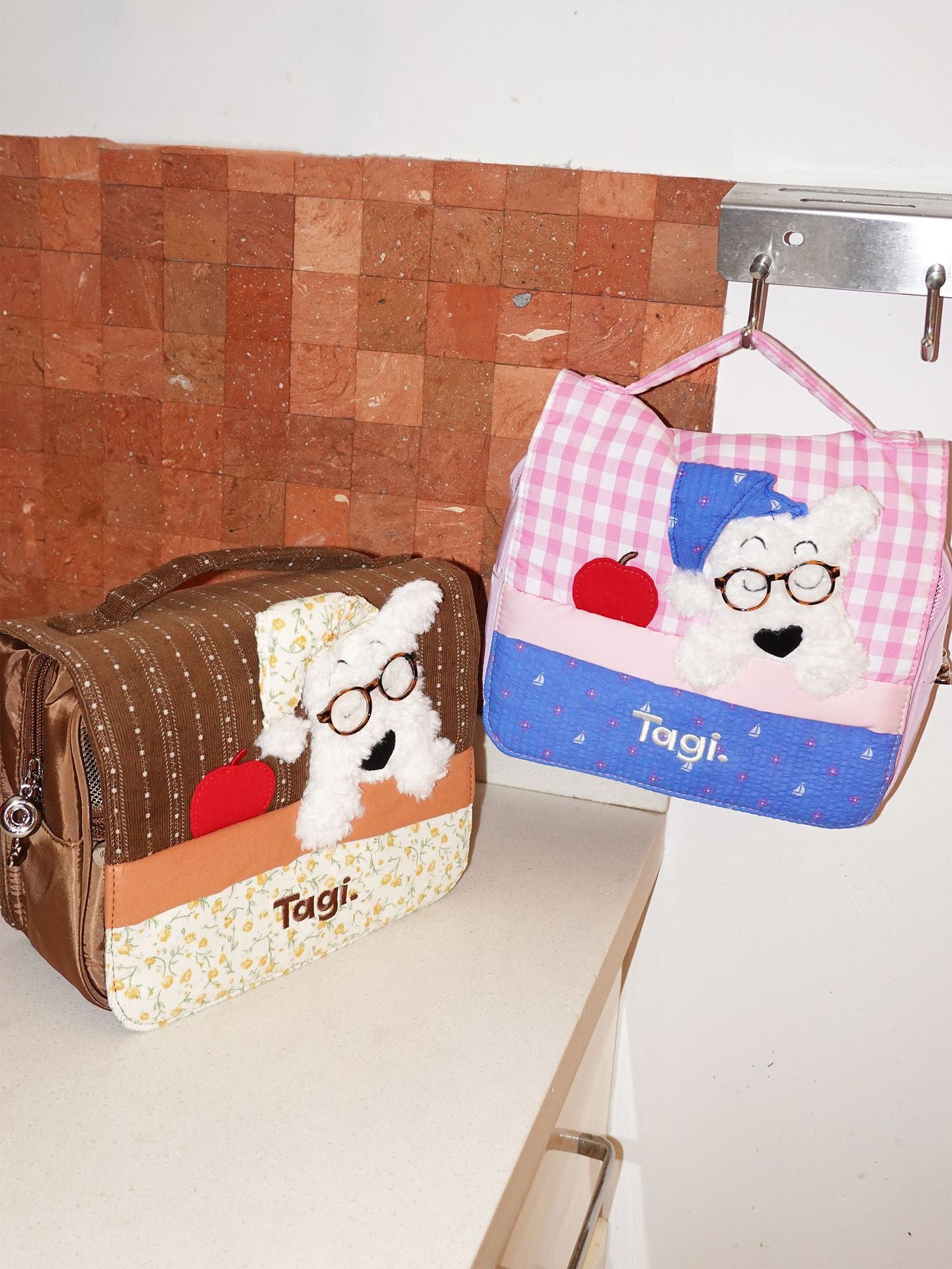 Haha Puppy Good Night Cute Storage Makeup Bag
