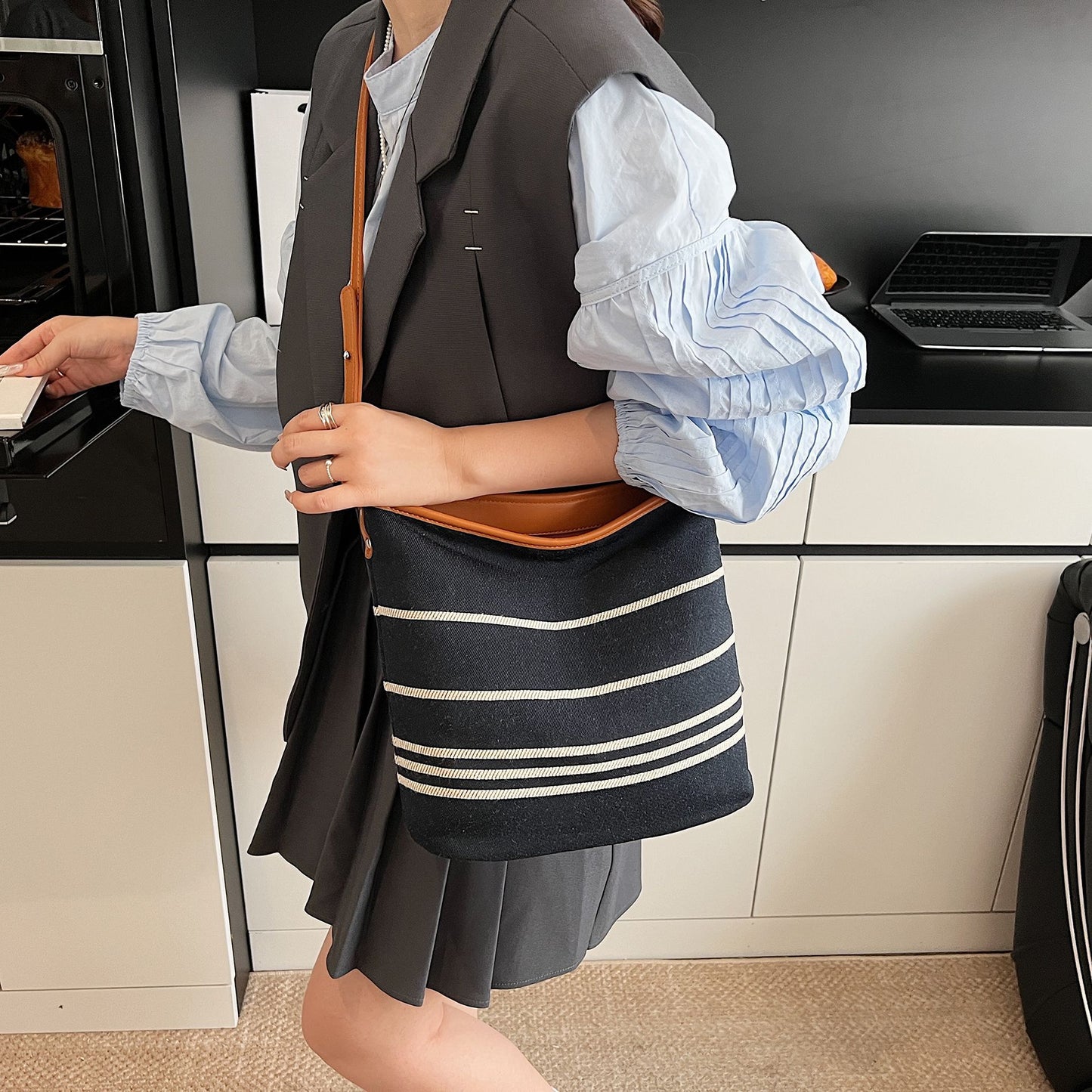 Women's Striped Denim Contrast Color Commute Fashion Bags