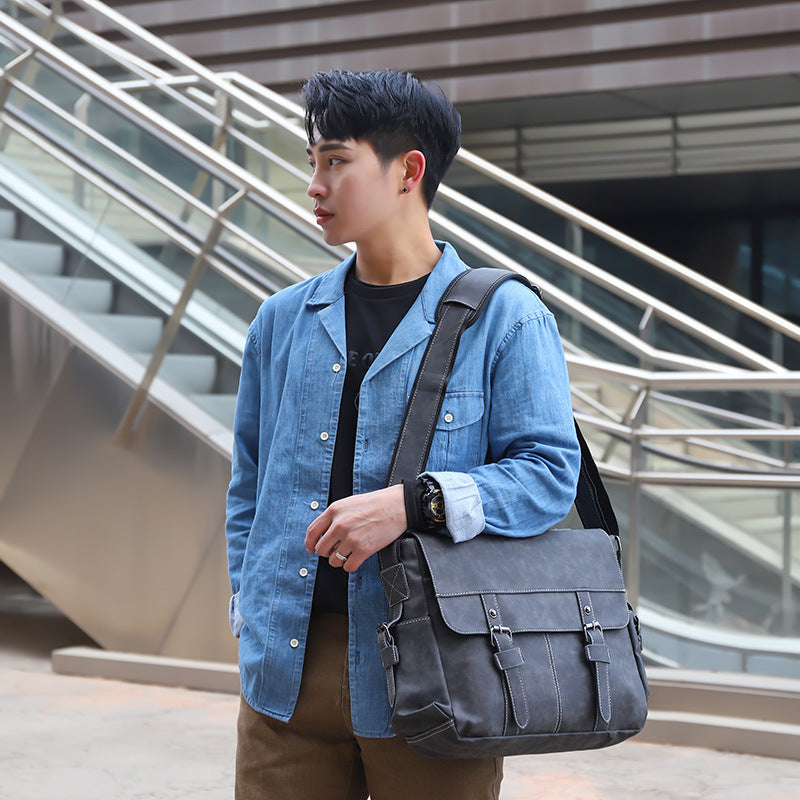 Men's Retro British Style Horizontal Large Capacity Shoulder Bags