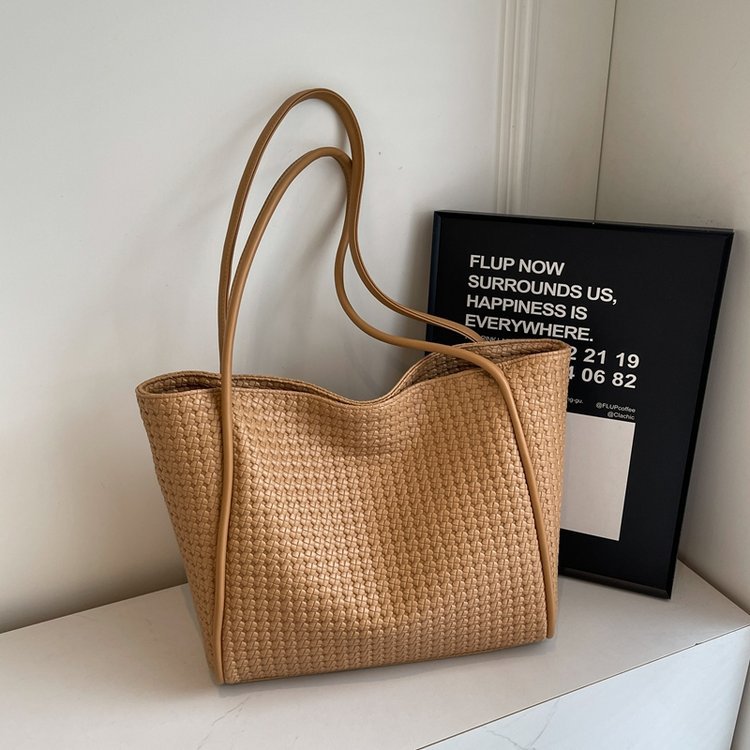 Women's High Sense Woven Retro Large Capacity Underarm Simple Temperament Commute Shoulder Bags