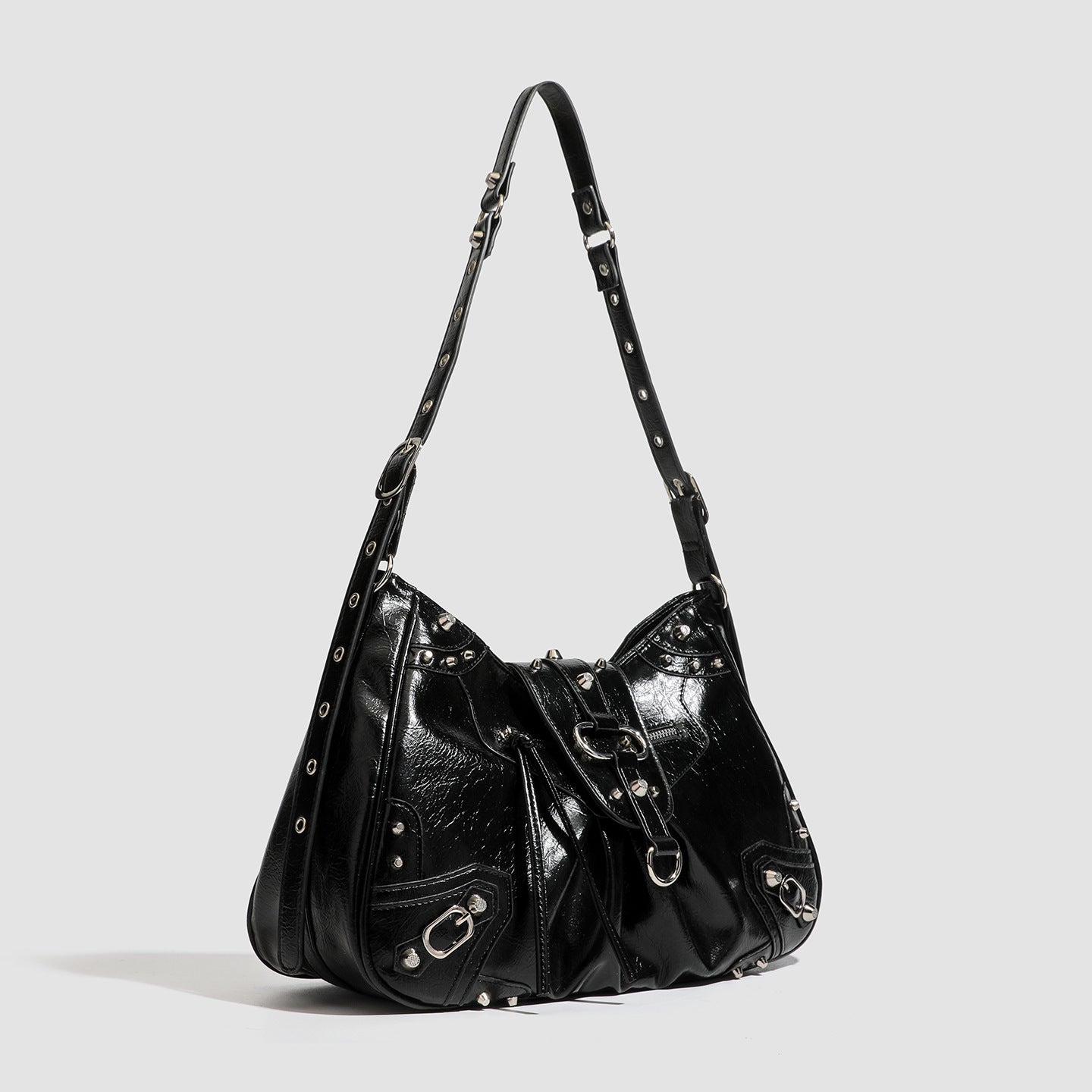 Sweet Cool Motorcycle Retro Large Capacity Rivet Hot Women's Shoulder Bag