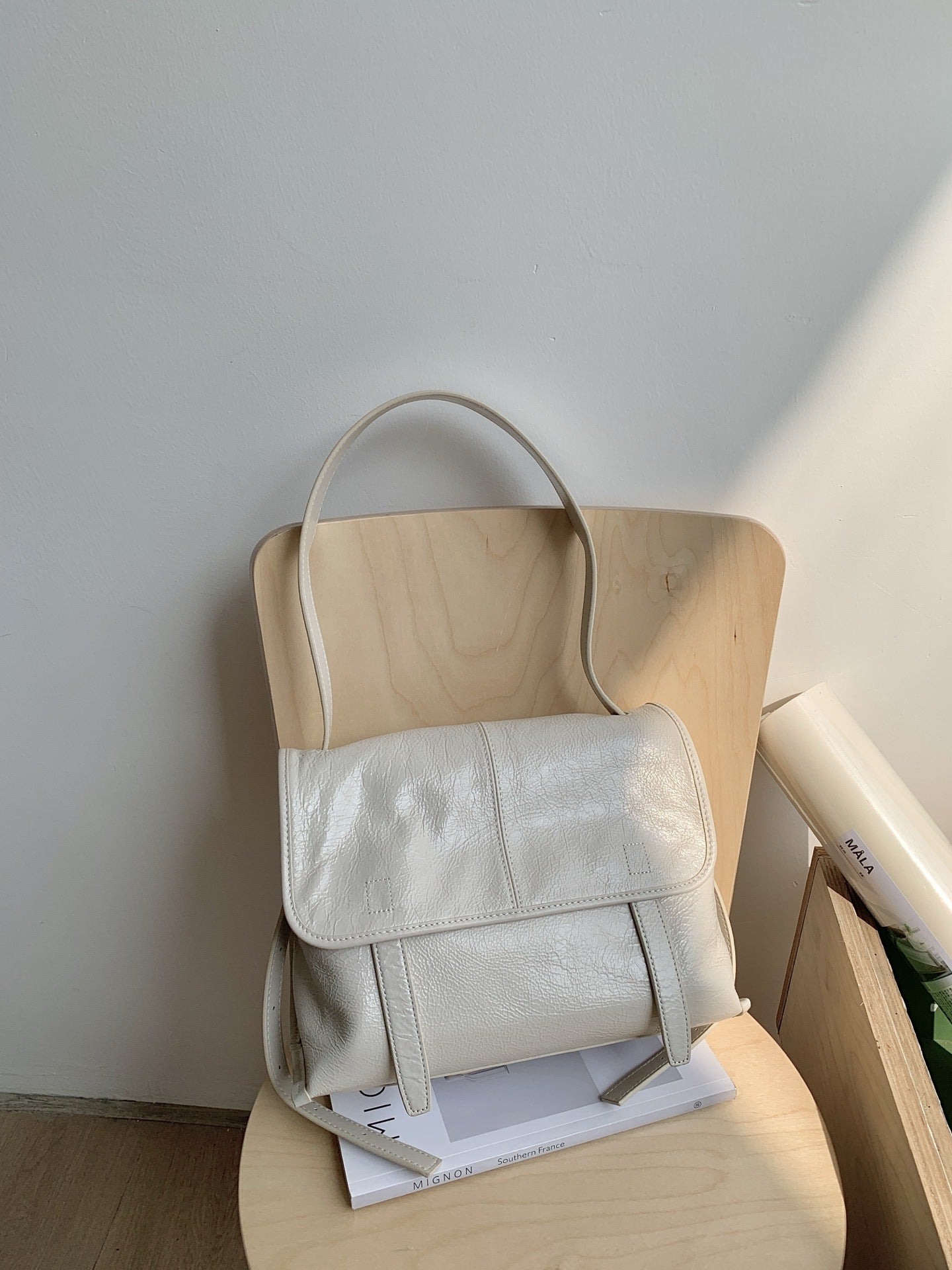 Fashion Oil Wax First Layer Cowhide Texture Women's Shoulder Bag