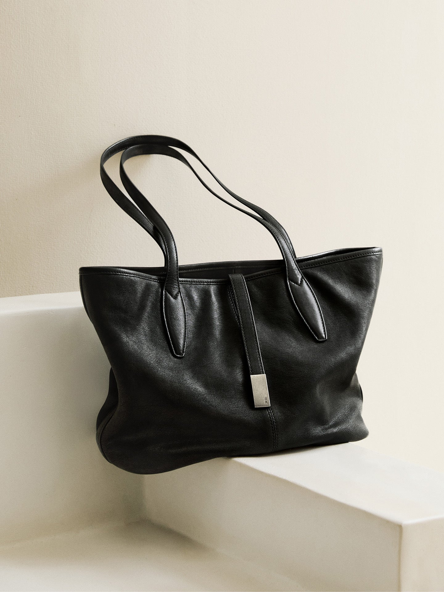 Women's Vegetable Tanned Sheepskin Long Large Capacity Commuter Tote Bag