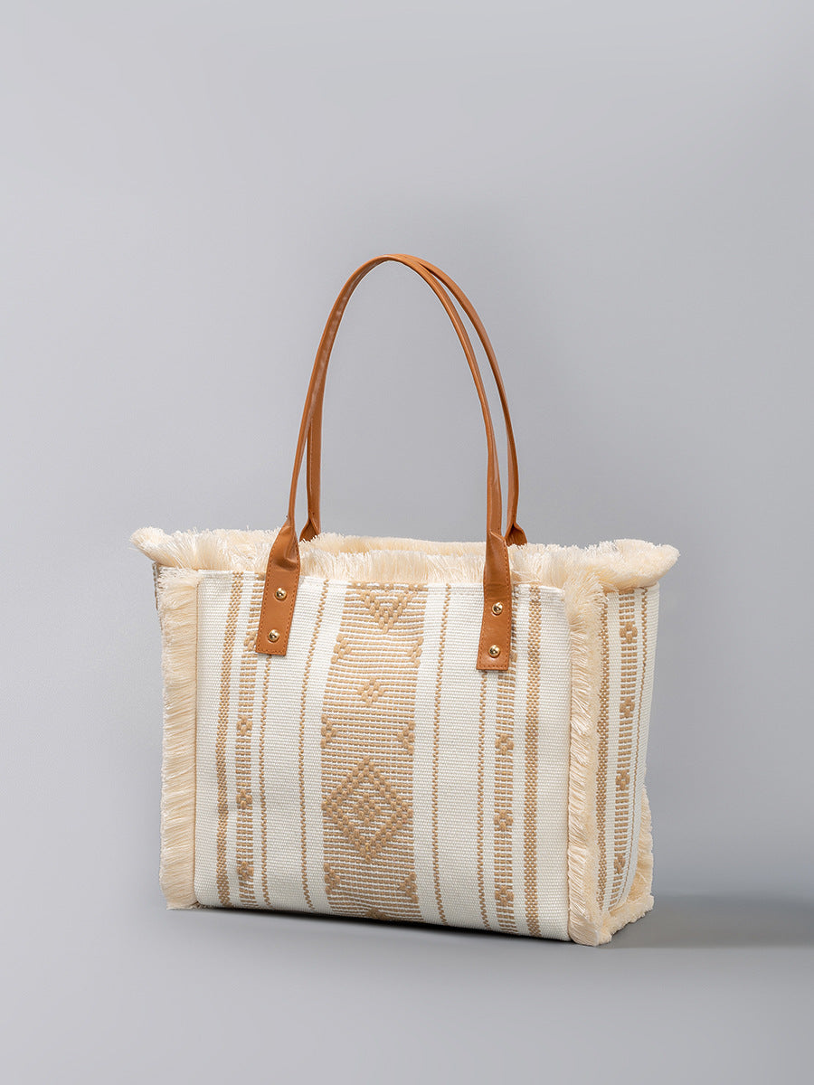 Canvas Large Capacity Female Tassel Seaside Holiday Women's Shoulder Bag