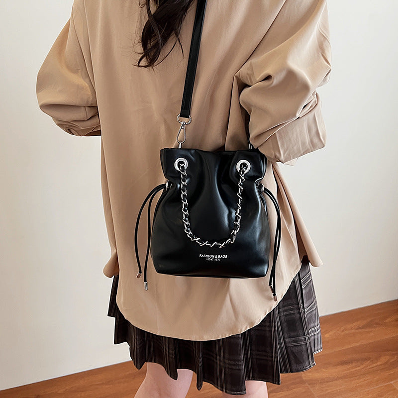 Unique Women's Fashion Chain Carrying Simple Bucket Bag