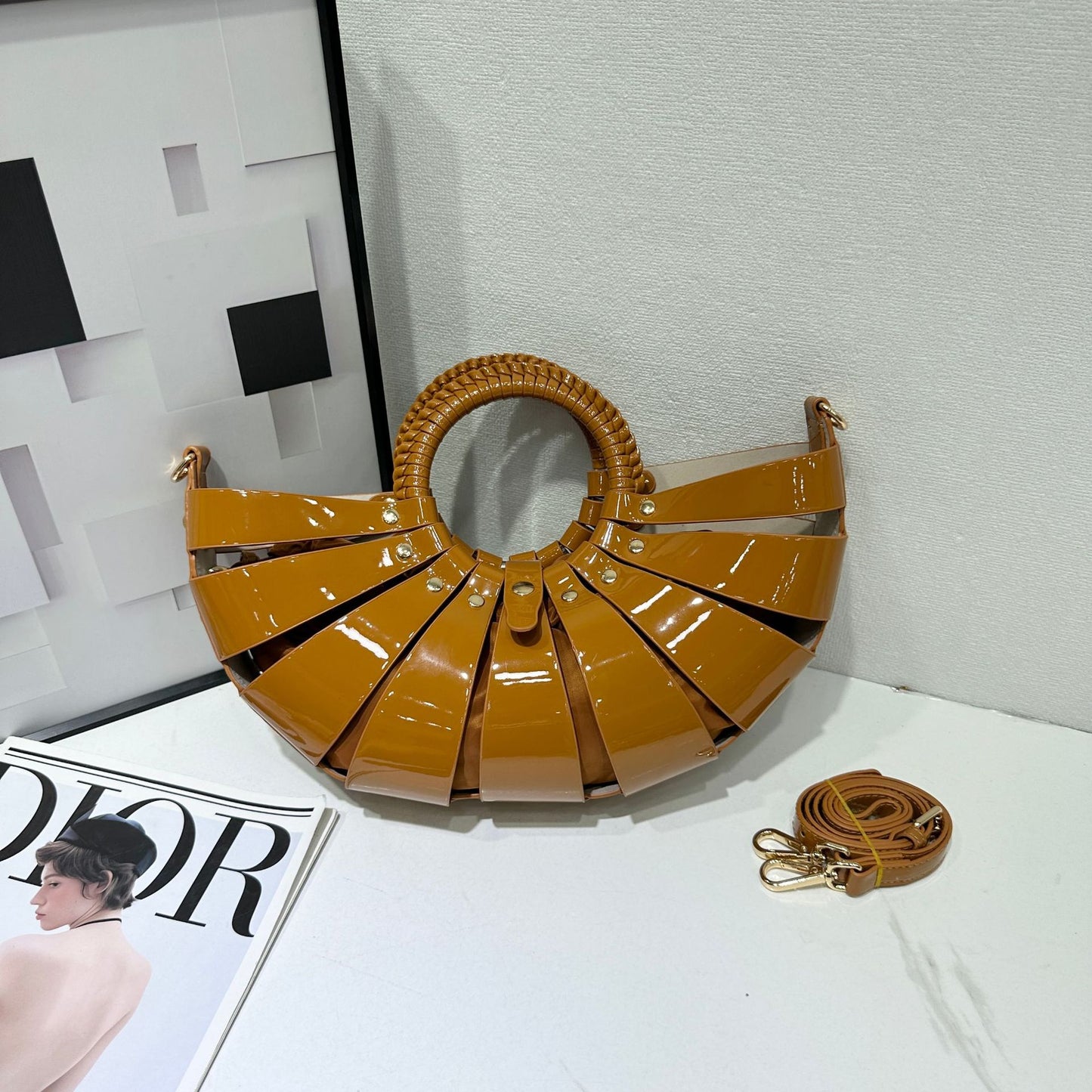 Fashion Fan Shell Trendy Hollow Out Women's Handbag