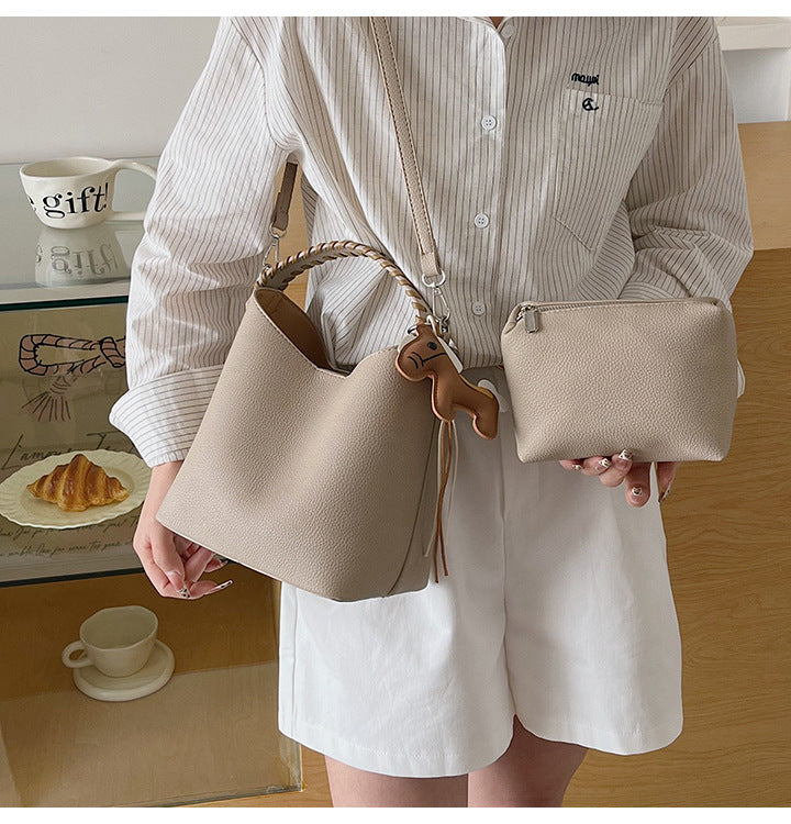Women's Korean Style Urban Simple Large Capacity Textured Bucket Bags