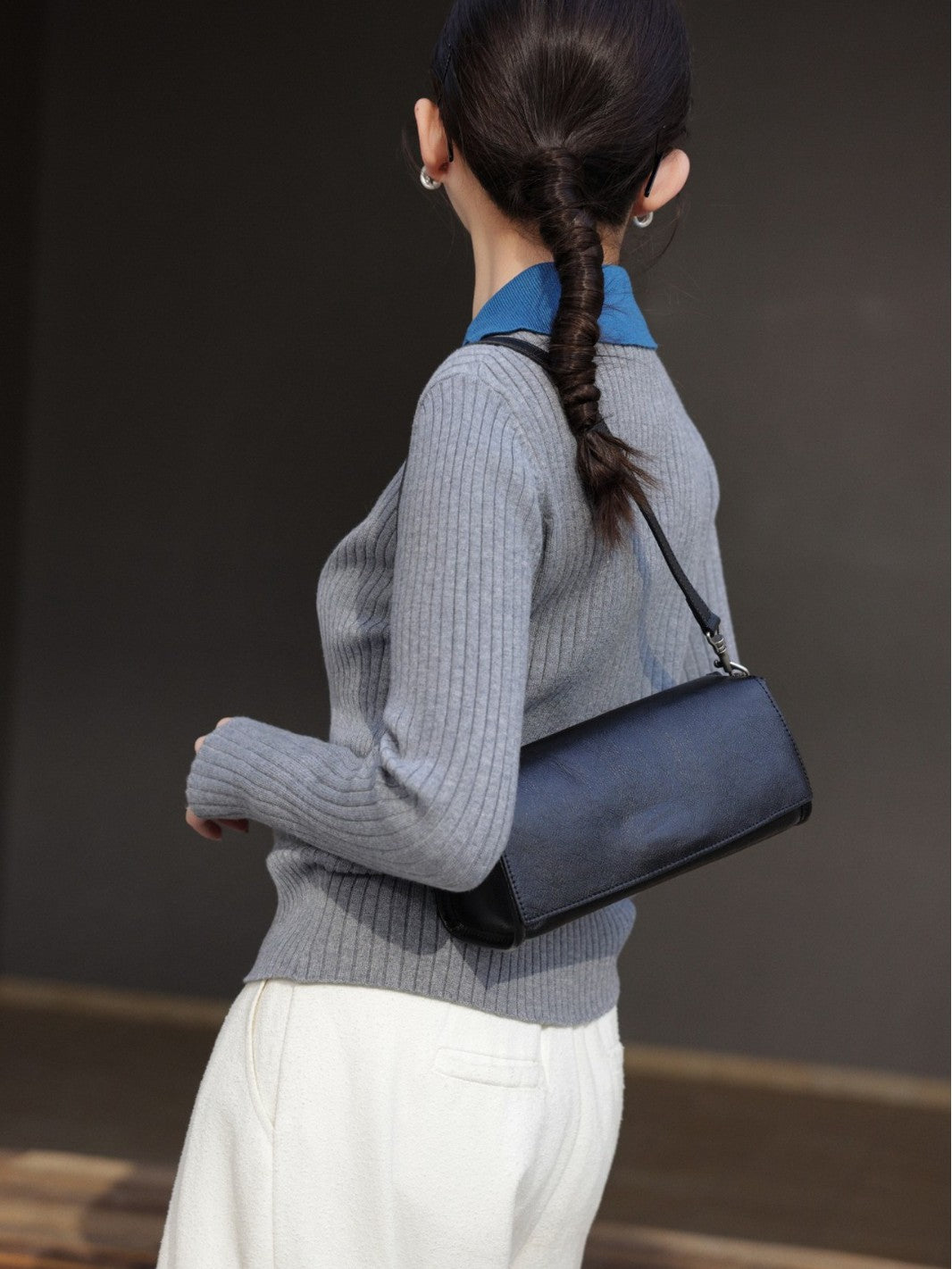 Women's Genuine Leather High-grade Baguette Design Light Underarm Bag
