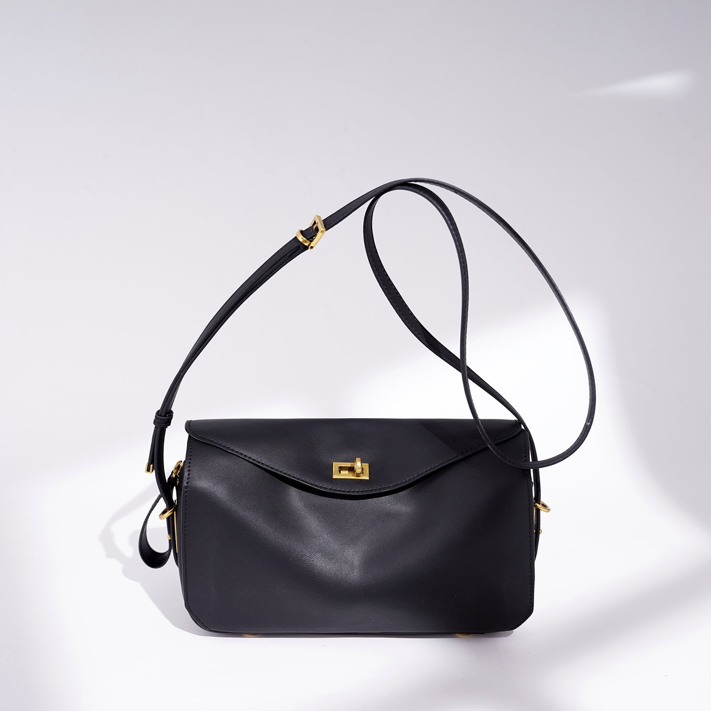 Women's Layer Cowhide Early Spring High-grade Advanced Commuter High Quality Underarm Women's Shoulder Bag