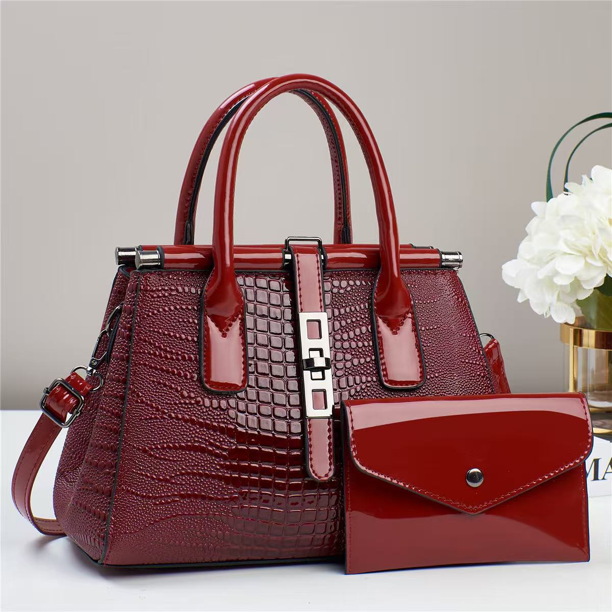 Women's Exquisite Big Lady Temperament Korean Style Women's Handbag