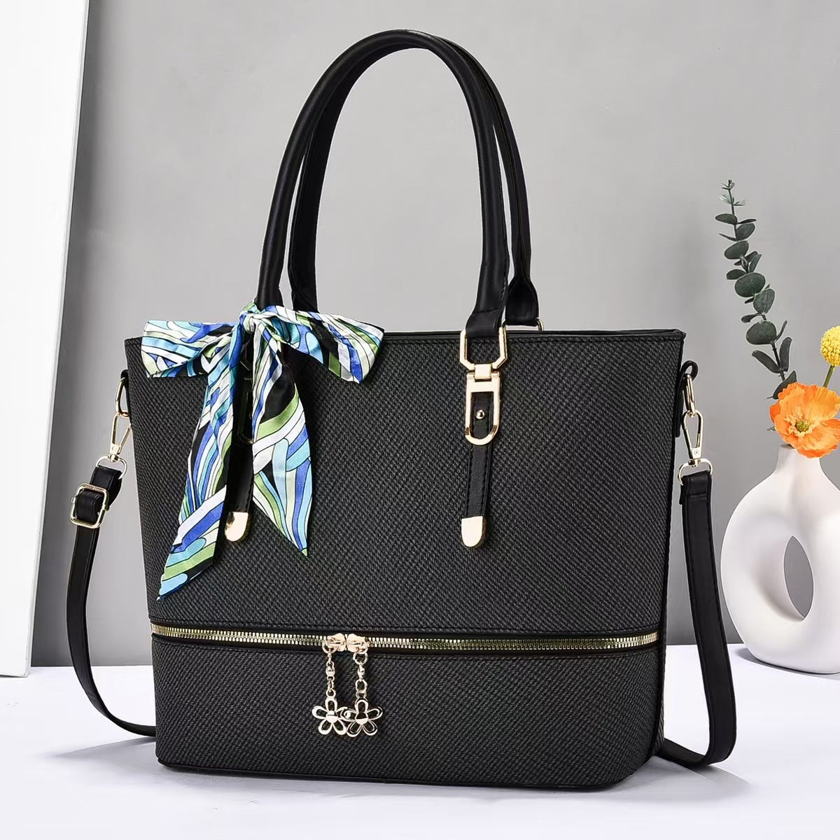 Women's Fashion Commuter Large Capacity Textured Bucket Bag