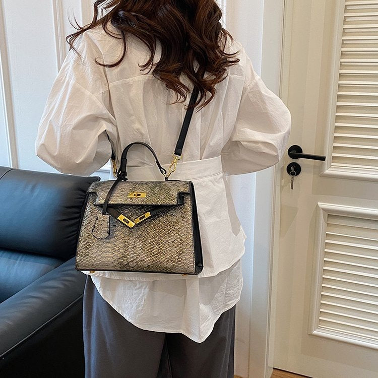 Women's Classic Fashion Kelly Snake Pattern African Women's Shoulder Bag