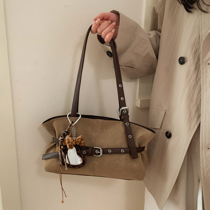 Women's Retro Large Capacity Fashionable Fashion Commuter Underarm Bags