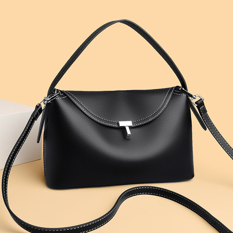 Women's Capacity Retro Commuter High Sense Fashion Underarm Shoulder Bags
