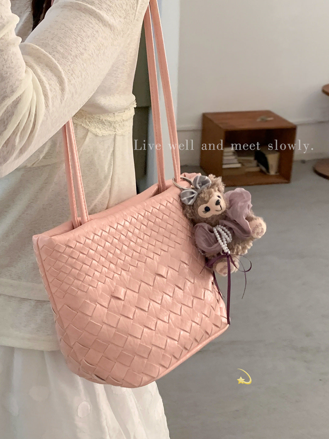 Stylish Women's Niche Texture Simple Woven Underarm Bag
