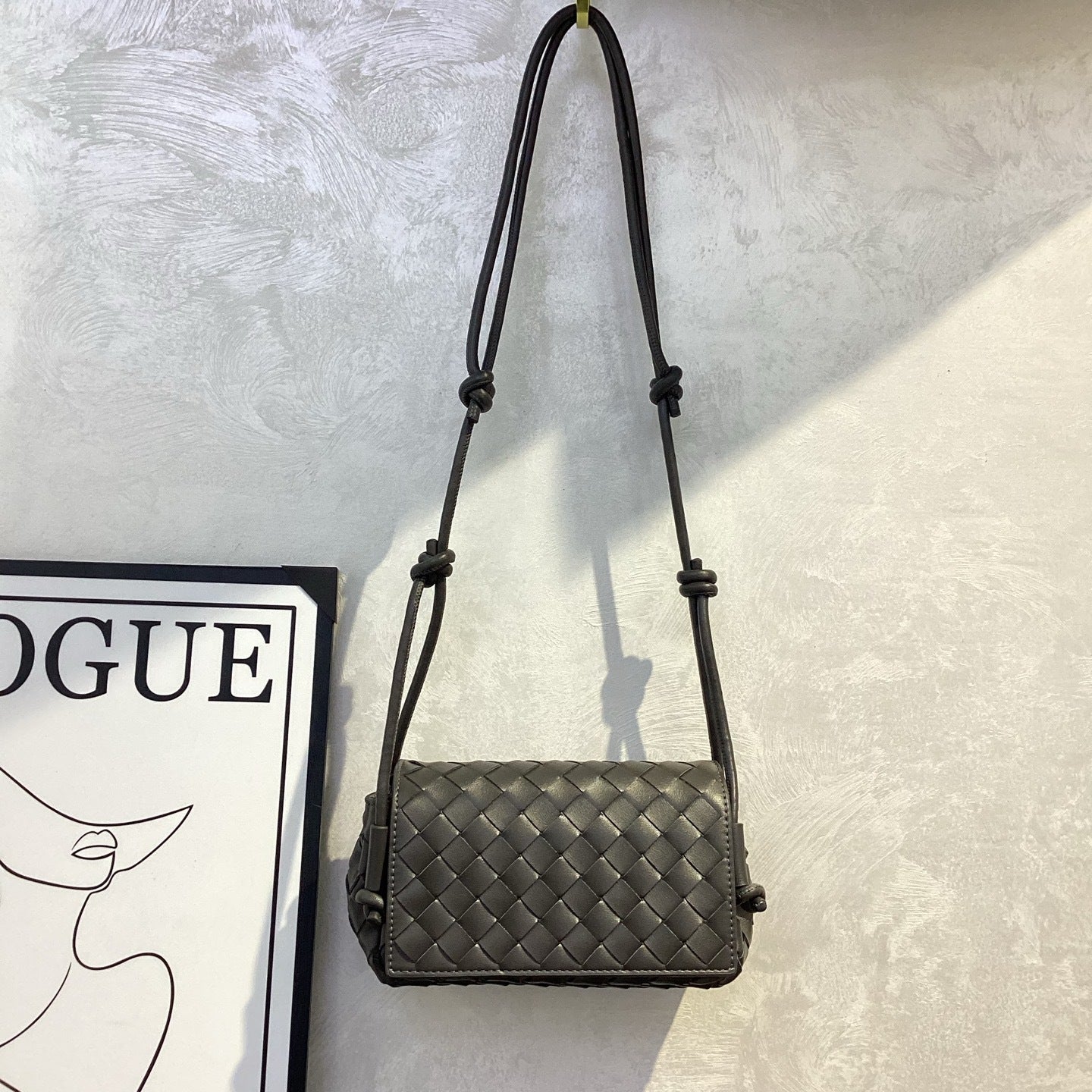 High Quality Knotted Hand-woven Genuine Leather Small Square Bags
