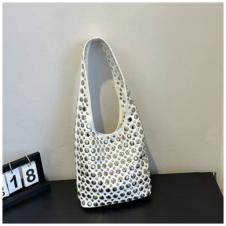 Women's Popular Korean Style Fashion Rivet Personality Bags