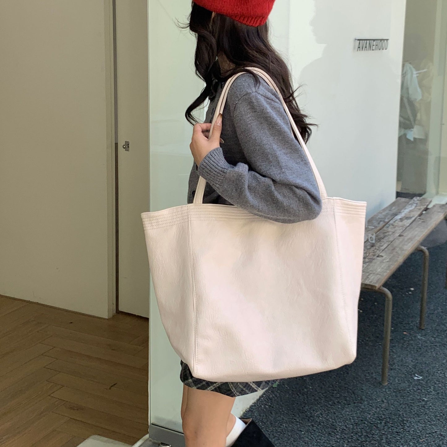Women's Large Capacity Soft Leather Simple Female Bags