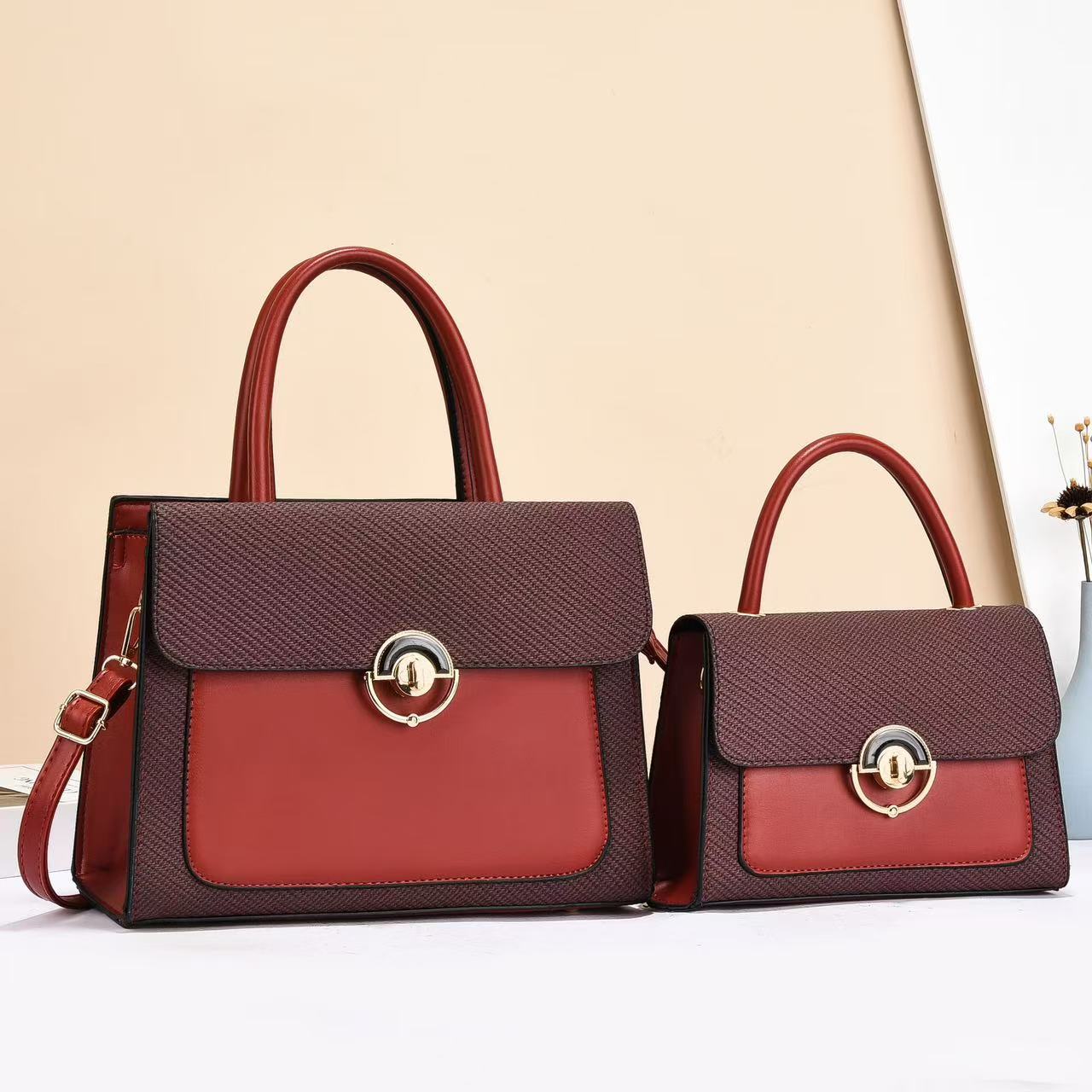 Women's Fashionable Trend Western Style High-grade Large Capacity Light Luxury Women's Messenger Bag