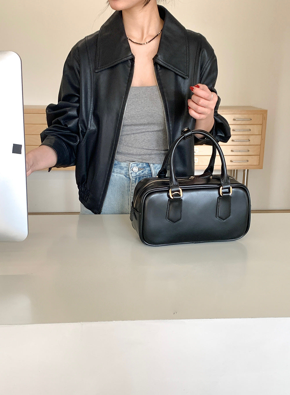 Women's Korean Style Niche Design Simple Classic Bucket Bag