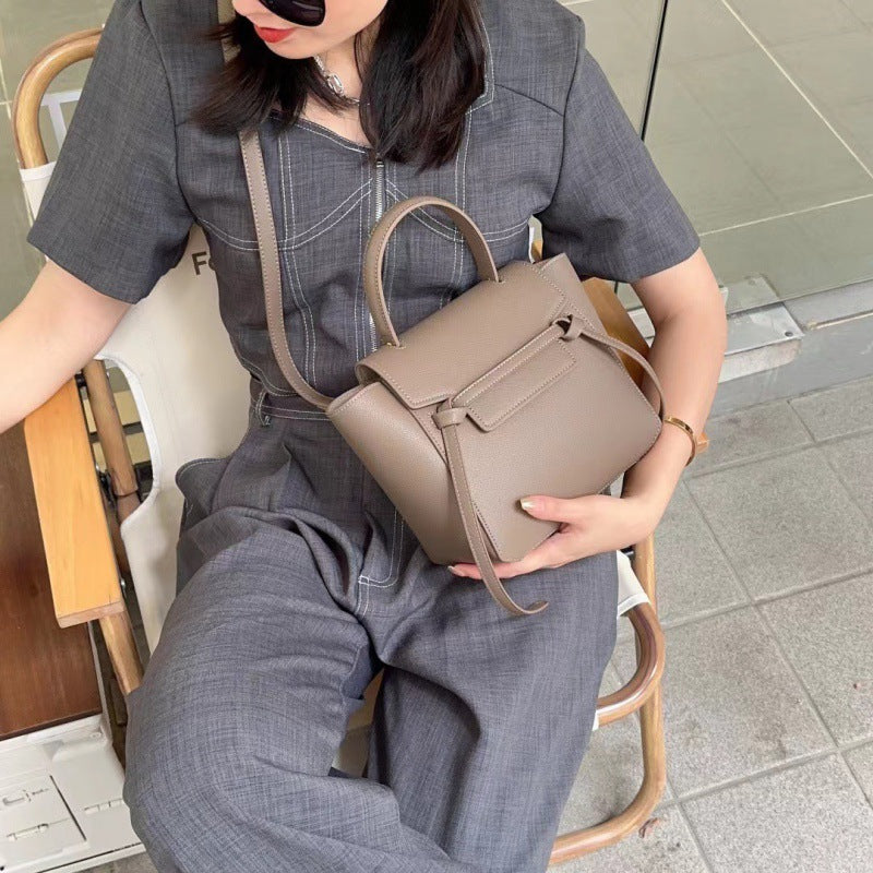 Women's Leather Portable Catfish High-grade Large Capacity Commuter Bags