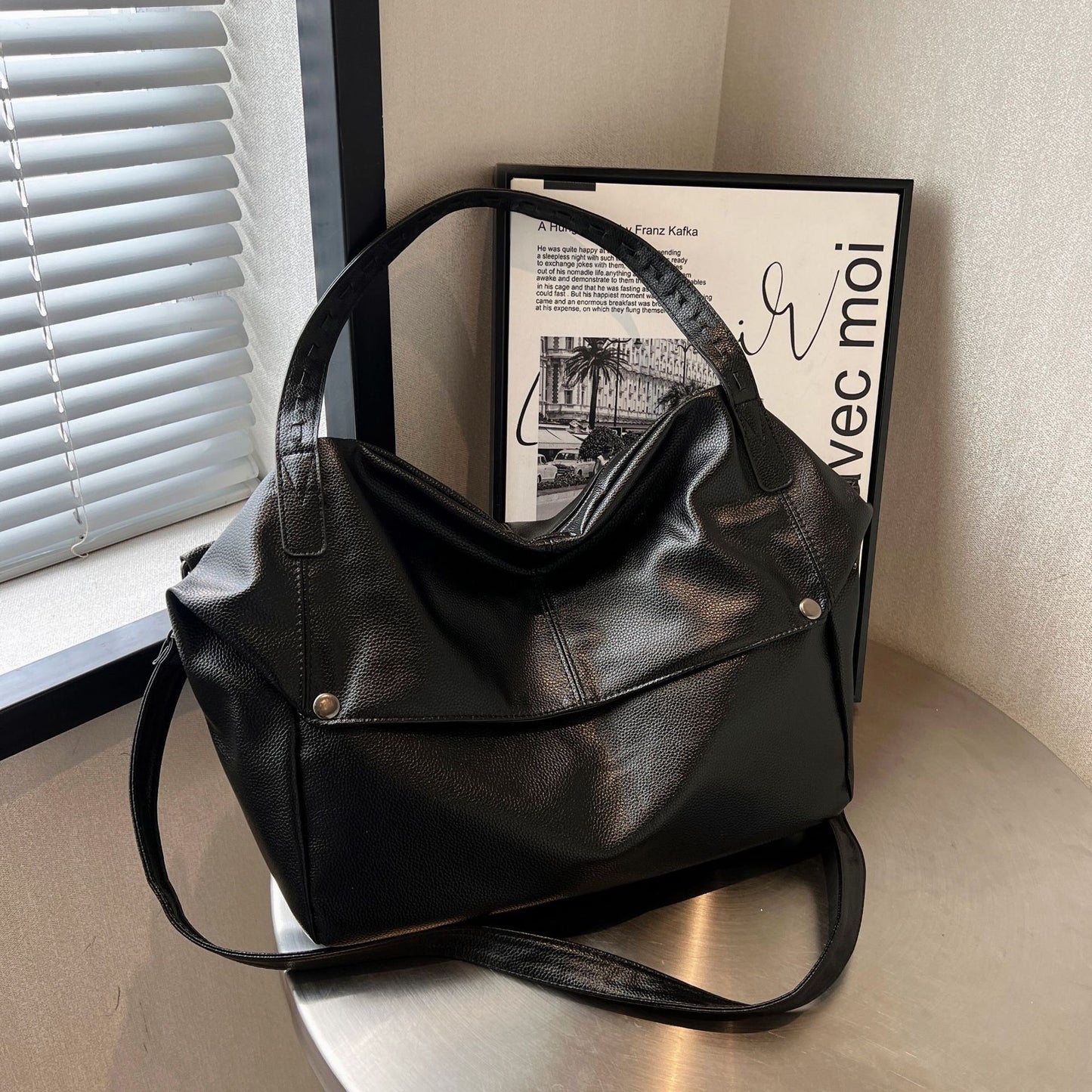 Women's Trendy Cool Commuter Large Capacity High-grade Out Fashionable Tote Bag