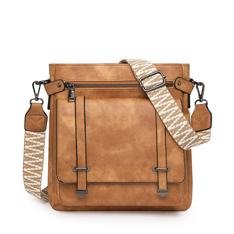 Women's Fashion Personality Large Capacity Commuter Flap Women's Shoulder Bag