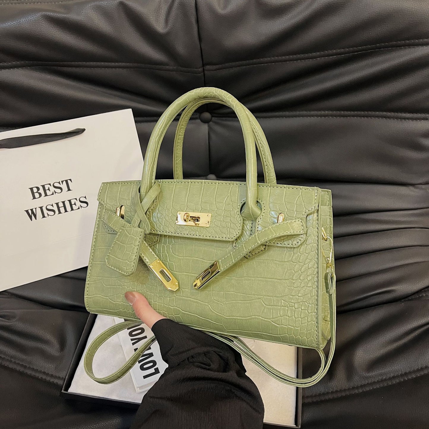 Women's Fashion Classic Retro Style Crocodile Pattern Trendy Light Women's Messenger Bag