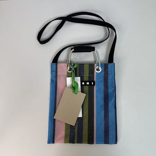 Women's & Men's Woven Aluminum Portable Straw Beach Tote Bag